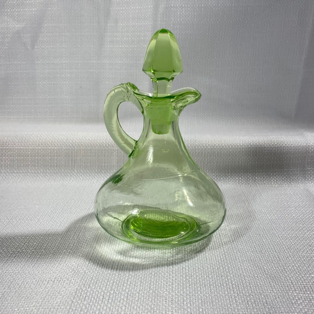 Vintage Uranium Glass Cruet with Stopper Green Vaseline Glass Pitcher UV Glow - Picture 3 of 7